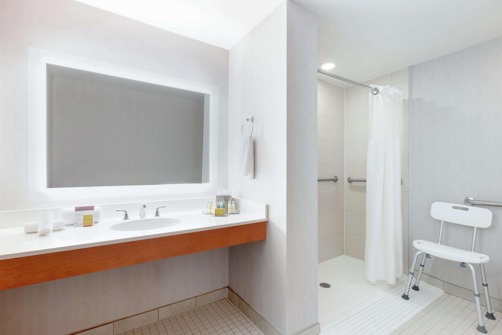 Doubletree By Hilton Atlanta Airport Ξενοδοχείο College Park Εξωτερικό φωτογραφία