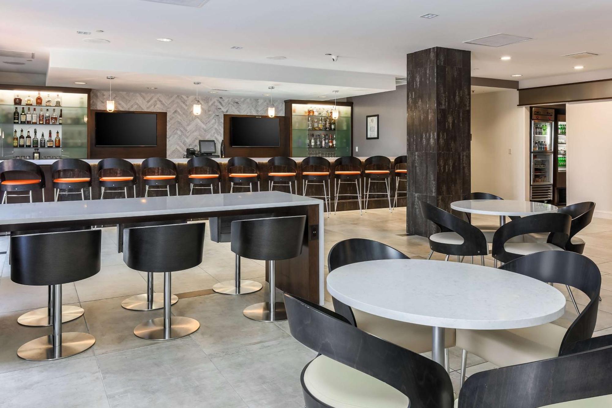 Doubletree By Hilton Atlanta Airport Ξενοδοχείο College Park Εξωτερικό φωτογραφία