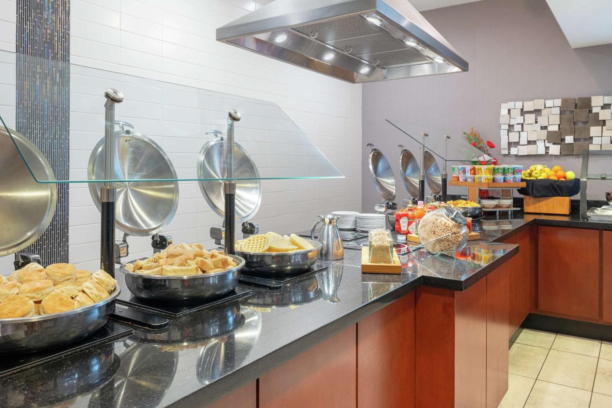 Doubletree By Hilton Atlanta Airport Ξενοδοχείο College Park Εξωτερικό φωτογραφία